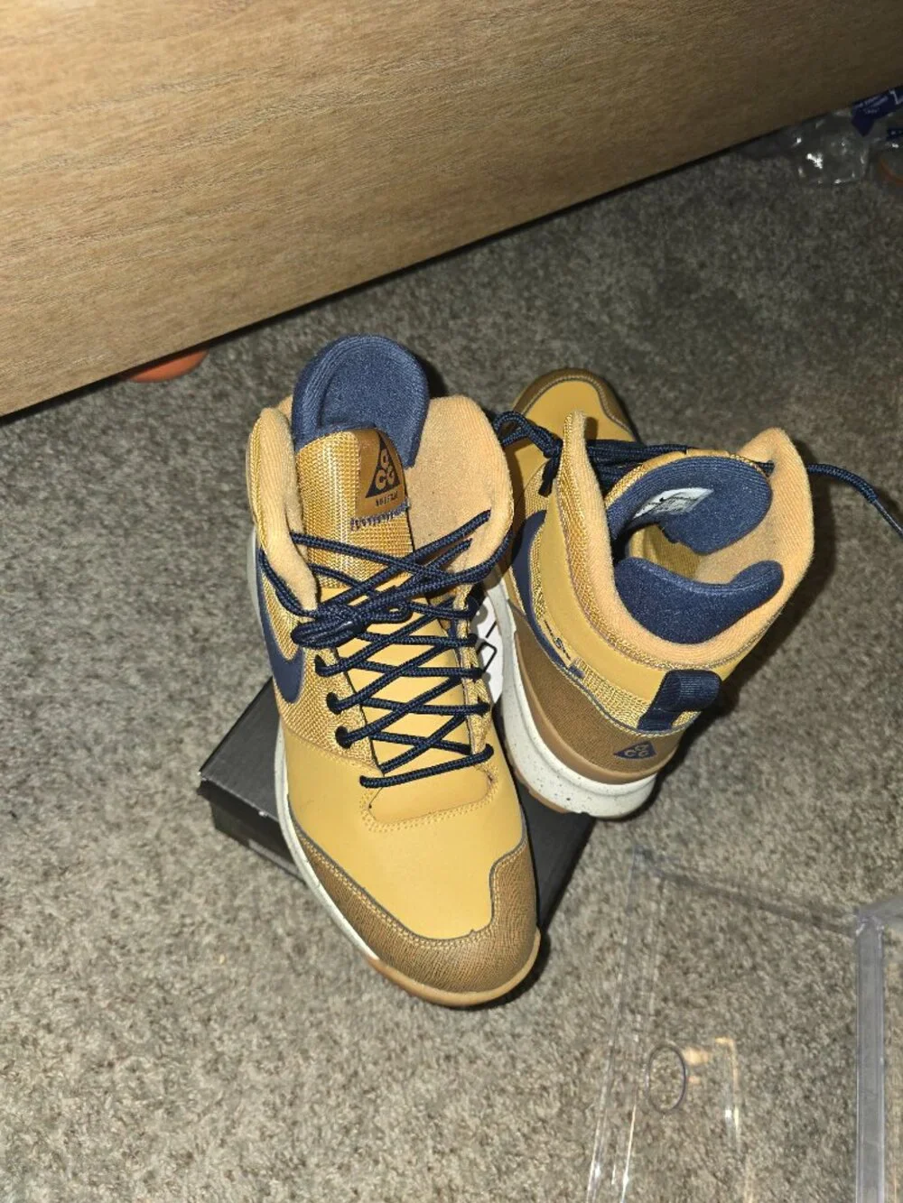tan and navy Nike Stasis ACG GS 'Haystack' youth boots.